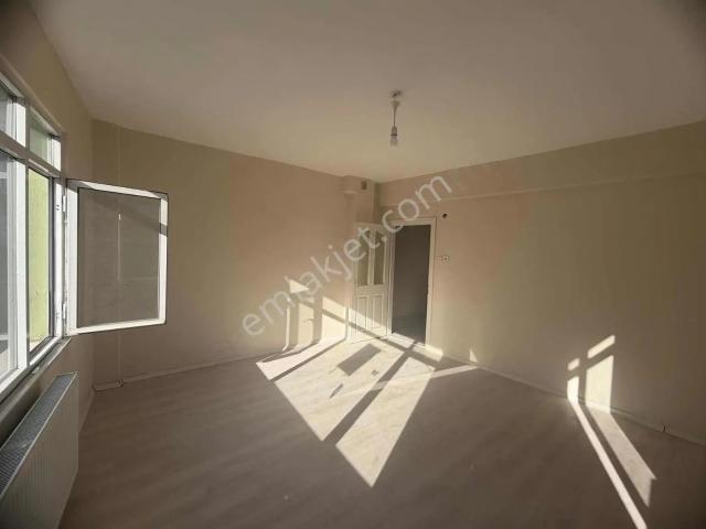 Acil Satılık! 2+1,kullanışlı,85 M2 Satılık Daire