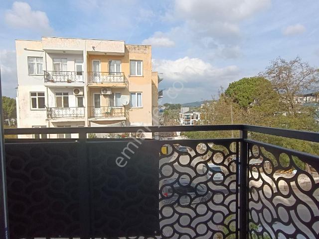 Acil Satılık 2+1 Ön Cephe Sıfır Arakat Daire Kuşadası Davutlarda
