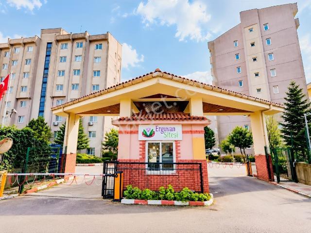 Acil Satılık! Çamlık Erguvan Sitesinde 145 M² Geniş Ferah 3+1