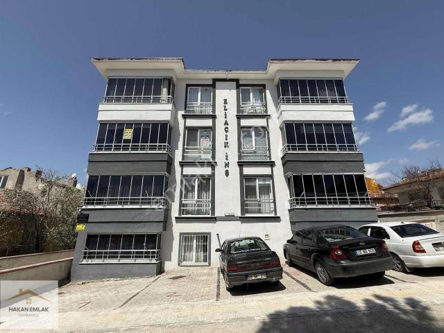 Acil Satılık Ata Caddesi Yakını 2+1 Daire
