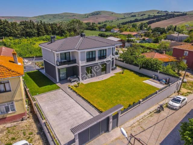 Acil! Satılık Çatalca Ovayenice 8+2 Villa Remax Murat Altaylar