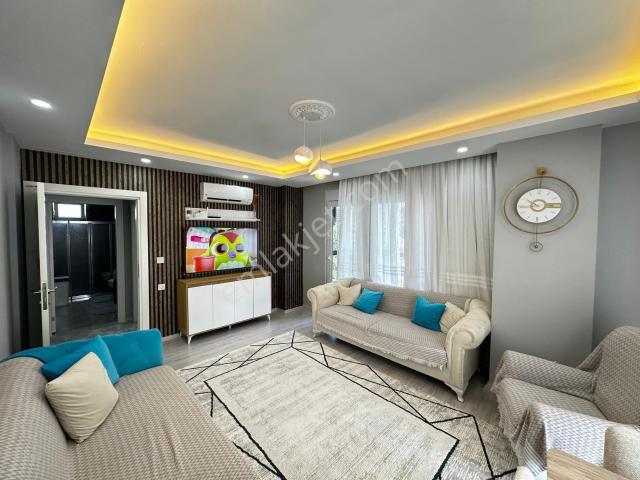 Acil Satılık, Deniz Yoluna 50m 2+1 Ayrı Mutfaklı 4 Yıllık Daire