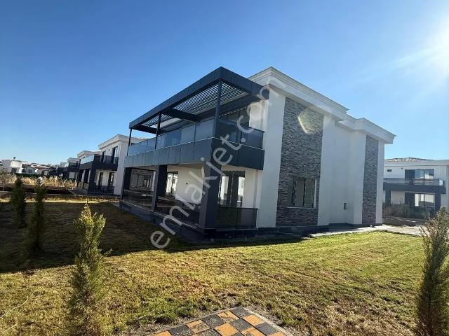 Acil Satılık Dubleks Villa