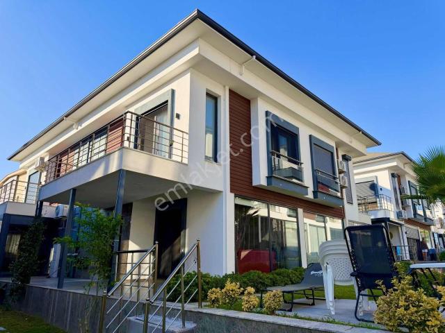 Acil Satılık Site İçerisinde 3+1 Eşyalı Villa pazarlıksız
