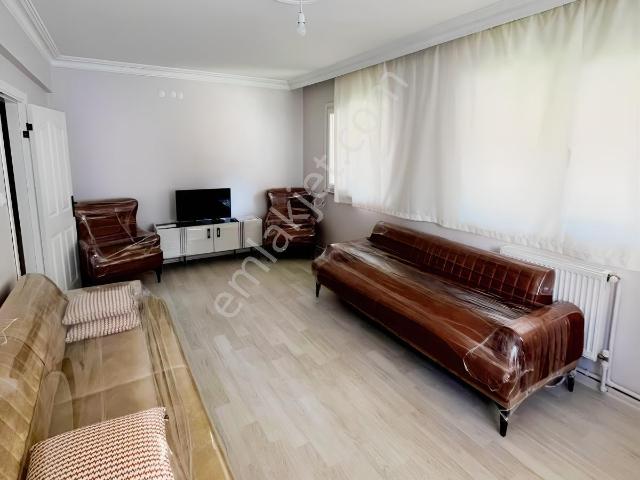Acil Satılık Ümraniye'de Canpark Avm Ve Metroya Yakın 2+1 Daire