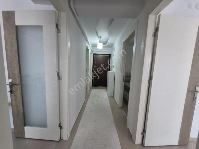 Acil Satılık Yıldız Caddesi 3+1 Doğalgazlı Asansörlü Otoparklı