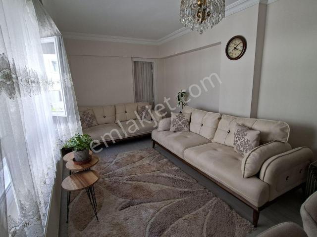 Acil Topcu Yol Cephe Yapılı Altında Daire Olan 2+1 Y.giriş