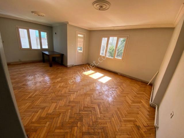 Acill Buca Menderes Mah.de Belediye Yakını 3+1 130m2 Ayrı Mutfak Arakat Satılık Daire