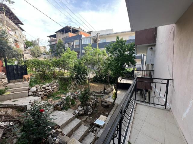 Acill Buca İnönü Mah.de Otokent Yakını 2 Katlı 301m2 İçerisinde Satılık Komple Müstakil Bina ev