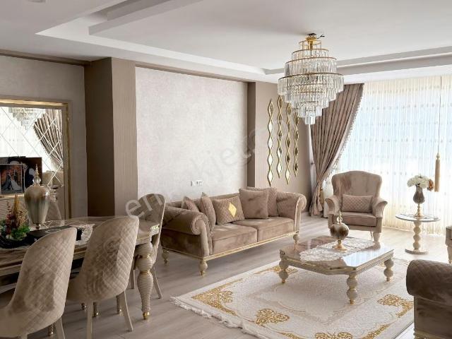 Acill Doğum Hastanesi Karşısında 4+1 Havuzlu Satilik Lüx Daire