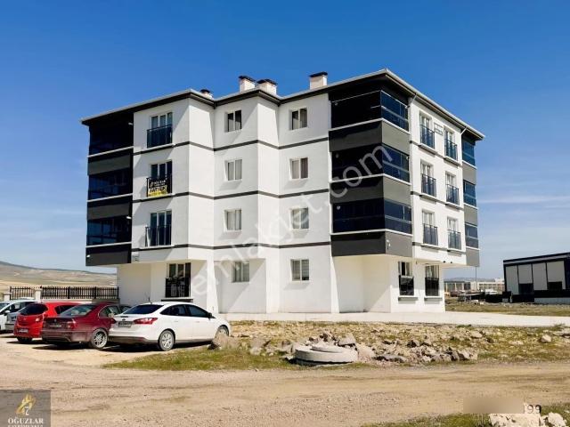 Acill İskanı Alınmış Cambalkonlu Ara Kat 2+1 Daire