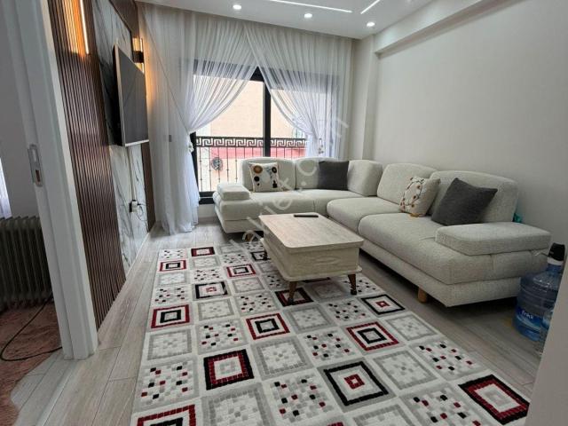 Acill Konak Altıntaş Mah.de Üçyol Meydan Yakını 1+1 50m2 Dgazlı Arakat Asansörlü Satılık Daire