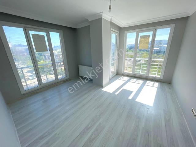 Acill Satılık Çatı Dubleks 3+1 İskanlı 120 M2 Araç Takaslı Acil