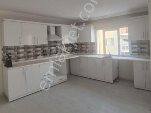 Acillkuşadası Davutlarda 3+1 Tam Merkezde Datılık