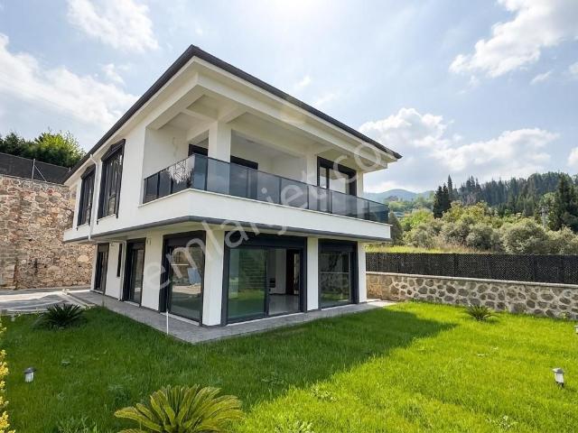 Acilll Satılık Lüks Villa.