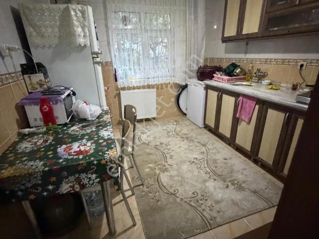 acil*satılık*bağlum Merkez De*cadde Kenarı*okul Yanı*geniş Daire