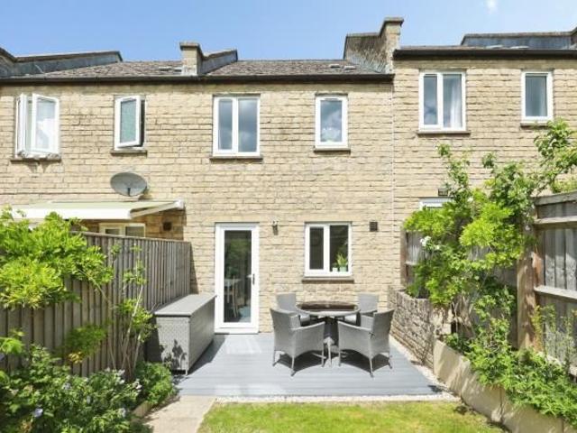Ackerman Road, Chipping Norton OX7, 2 bed terraced house to rent, £1,500 pcm | PrimeLocation