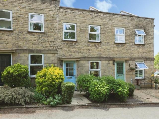 Ackerman Road, Chipping Norton OX7, 2 bed terraced house to rent, £1,600 pcm | PrimeLocation