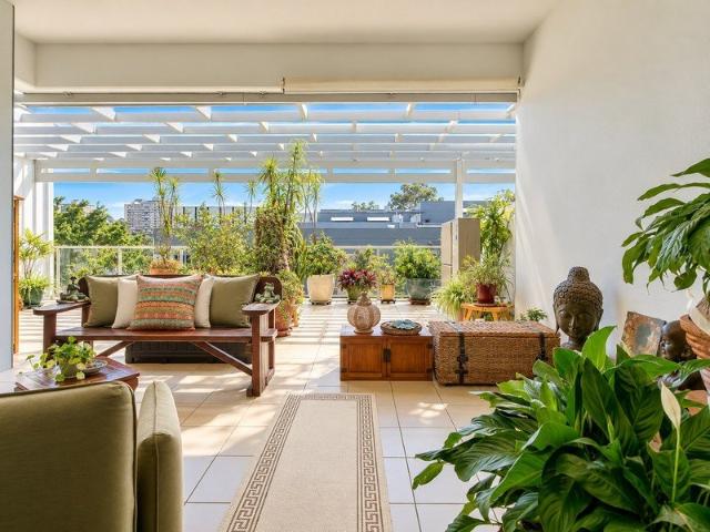 ACQUA APARTMENTS MARKET SIDE LIVING ON DAVIES PARK