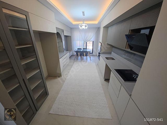 ACR'DEN BULVAR YAKINI EMSALSİZ YAPISIYLA 4.5+1 200 M2 DAİRE