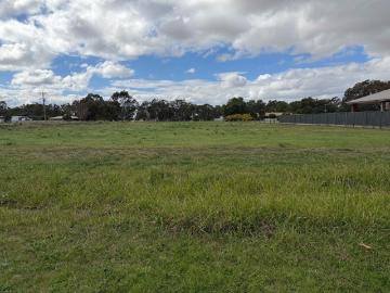 ½ ACRE BUILDING BLOCK IN CARISBROOK