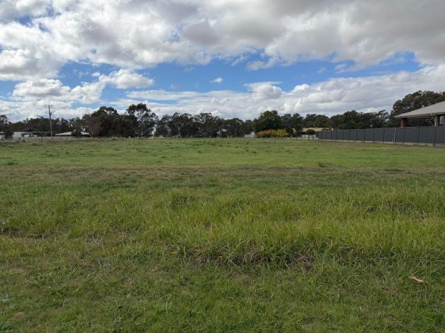 ½ ACRE BUILDING BLOCK IN CARISBROOK