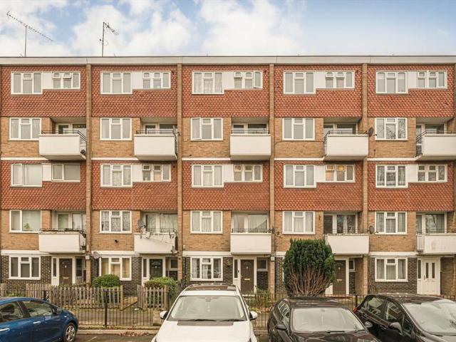 Acre Road, Kingston Upon Thames KT2 Flat to rent £695 pcm £160 pw