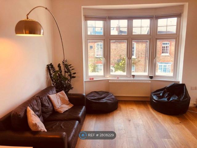 Acre Road, Kingston Upon Thames KT2, 2 bed flat to rent, £2,100 pcm | PrimeLocation