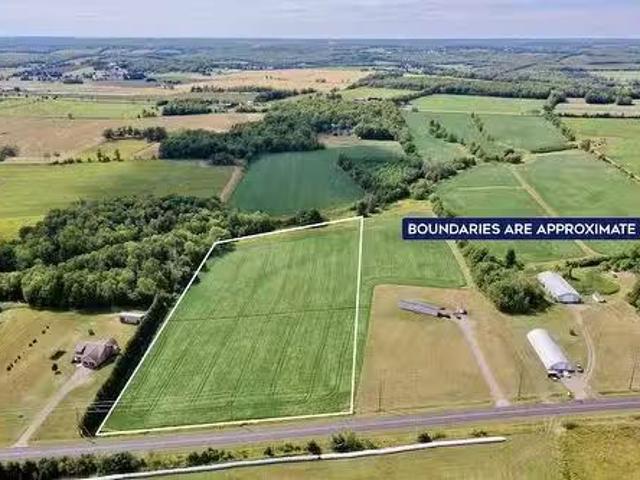 Acreage Bannockburn Road, North Wiltshire, PE, C0A 1Y0 vacan.