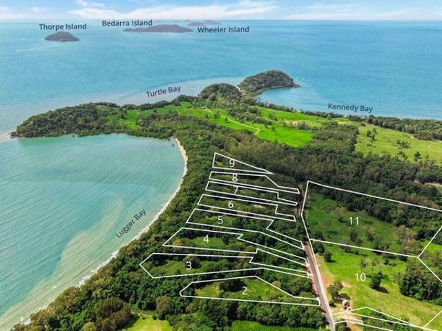 Acreage Beachfront Luxury Headland