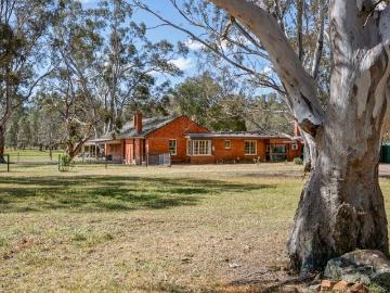 Acreage Escape Along Honeysuckle Creek