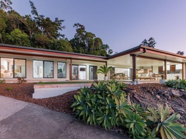 Acreage Luxury Above the Whitsundays