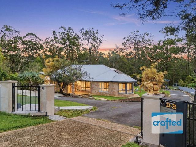 acreage life | A Family Sanctuary with Expansive Entertaining under the Stars & Private Natural Backdrop