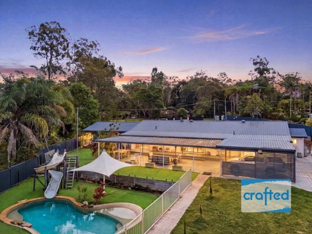 acreage life | Enjoy this Family Sanctuary on a Dream Block