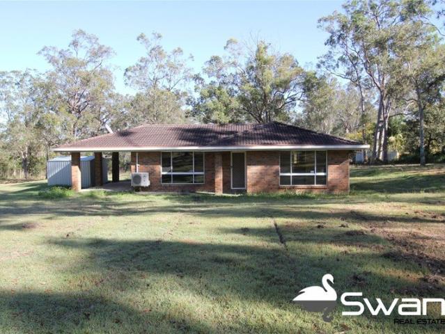 ACREAGE LIVING !