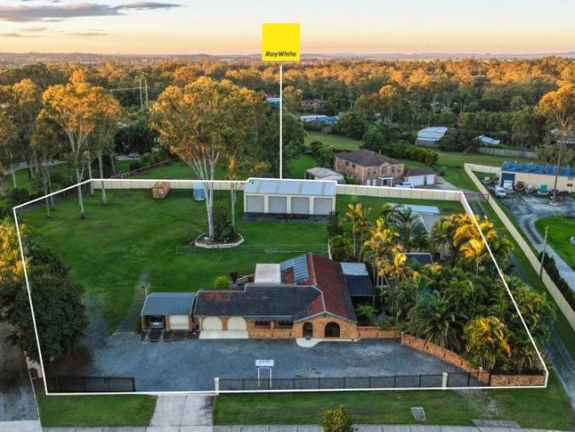 Acreage Living with Commercially Approved Transport Depot Zoning and Use