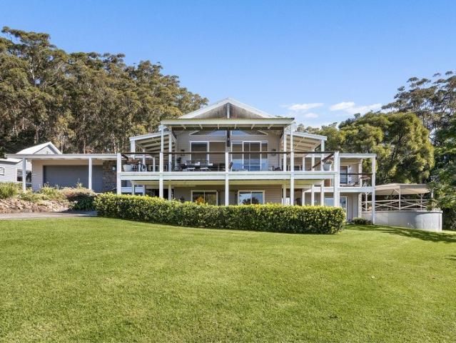 Acreage Living with Equestrian & Intergenerational Potential