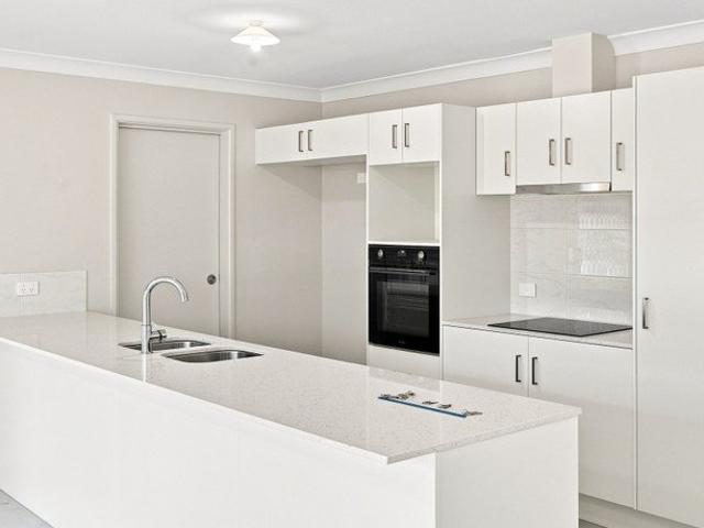 Acreage Living with Room to Breathe and Space to Roam