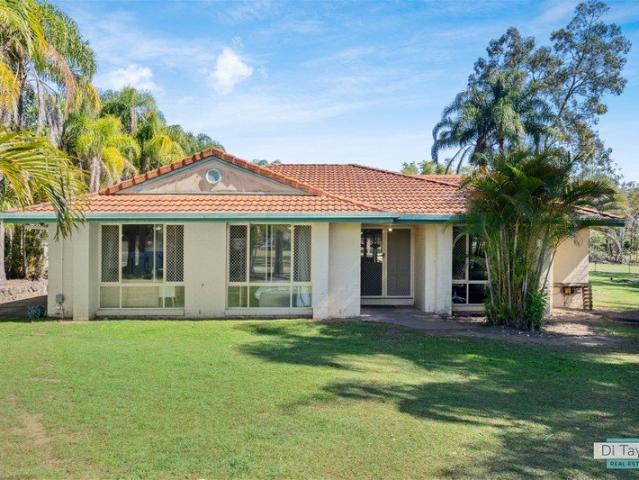 Acreage Living with Space, Privacy & Potential