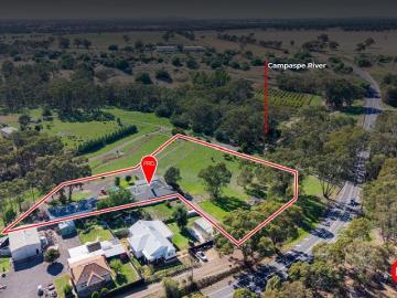 Acreage Living with Space, Style & Shedding