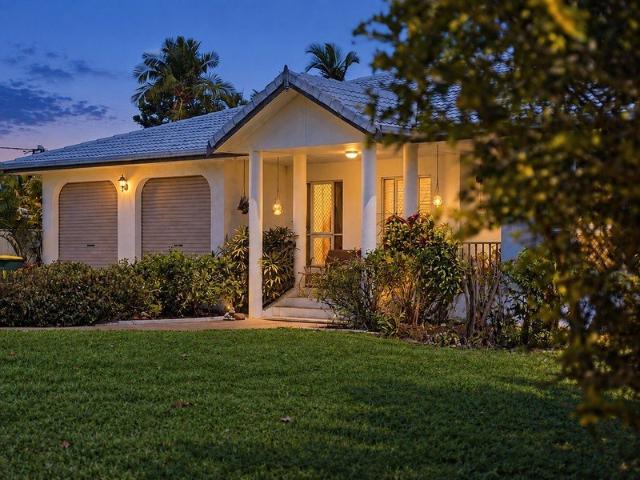 Acreage Living at Its Best! Space, Privacy & Enviable Lifestyle!