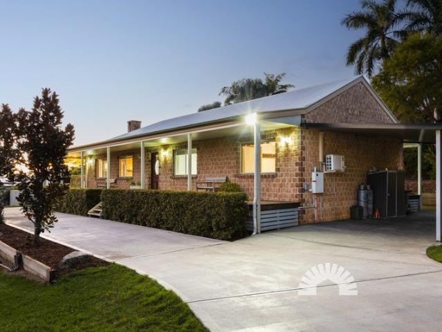 Acreage Living | Endless Potential