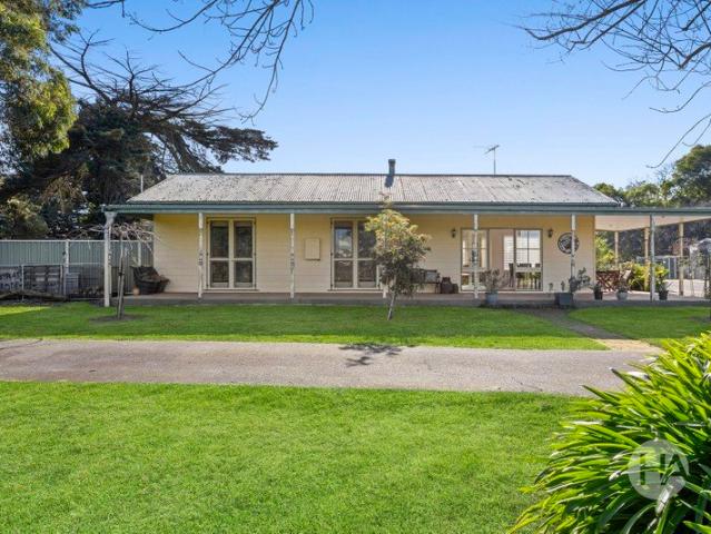 Acreage Living in the Heart of Pearcedale