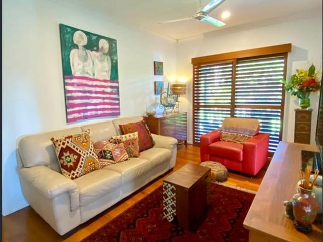Acreage Living in beautiful Bonogin