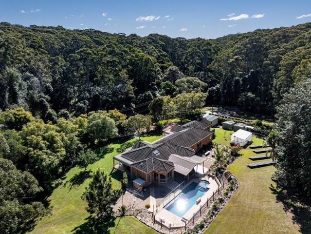Acreage Living, Minutes from the Beach
