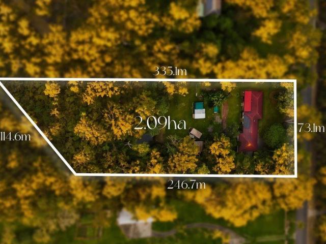 Acreage Peace, Prestige and Potential in a Tightly Held Enclave