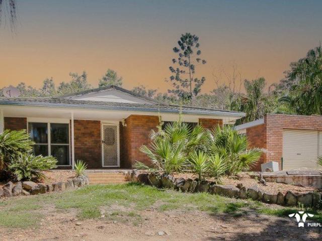 Acreage property in Suburbia!