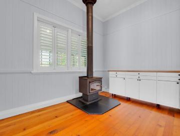 Acreage Retreat in Carbrook | Huge Shed & Separate Guest Studio