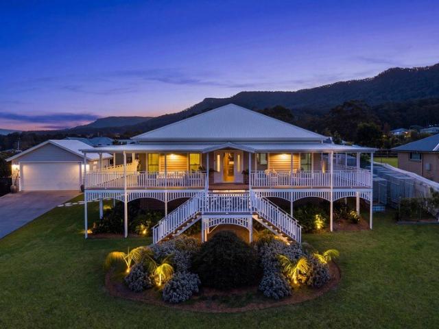 Acreage Style Family Entertainer