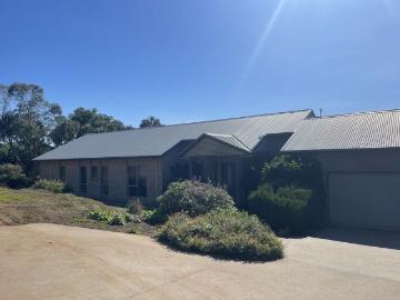 Acreage & Views